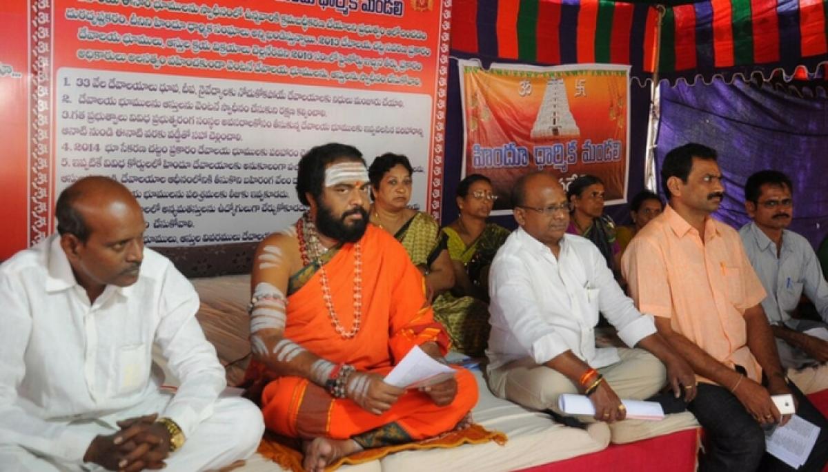 Protect temple lands, says Siva Swamy